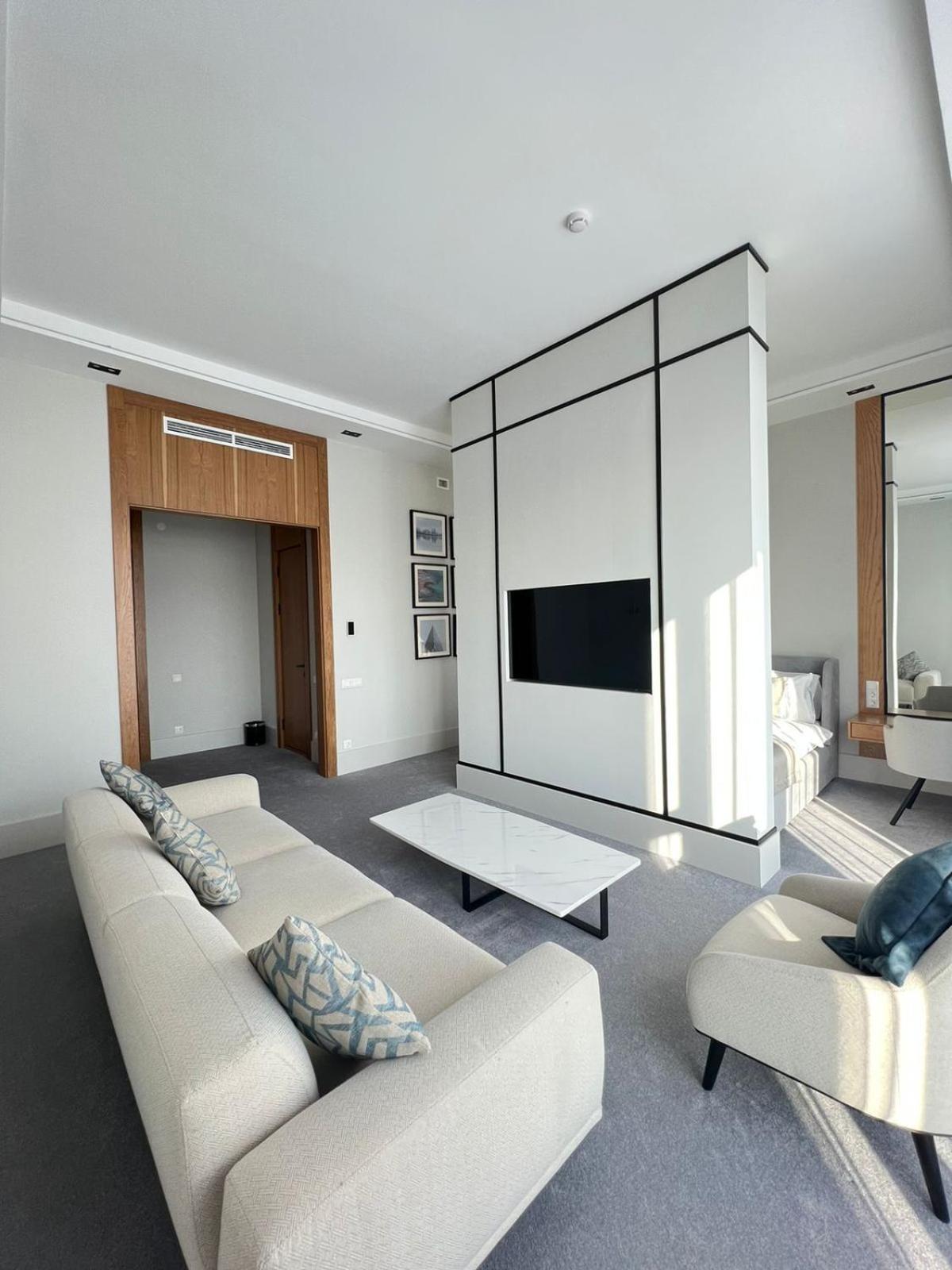 Neos Hotel 阿斯坦纳 外观 照片