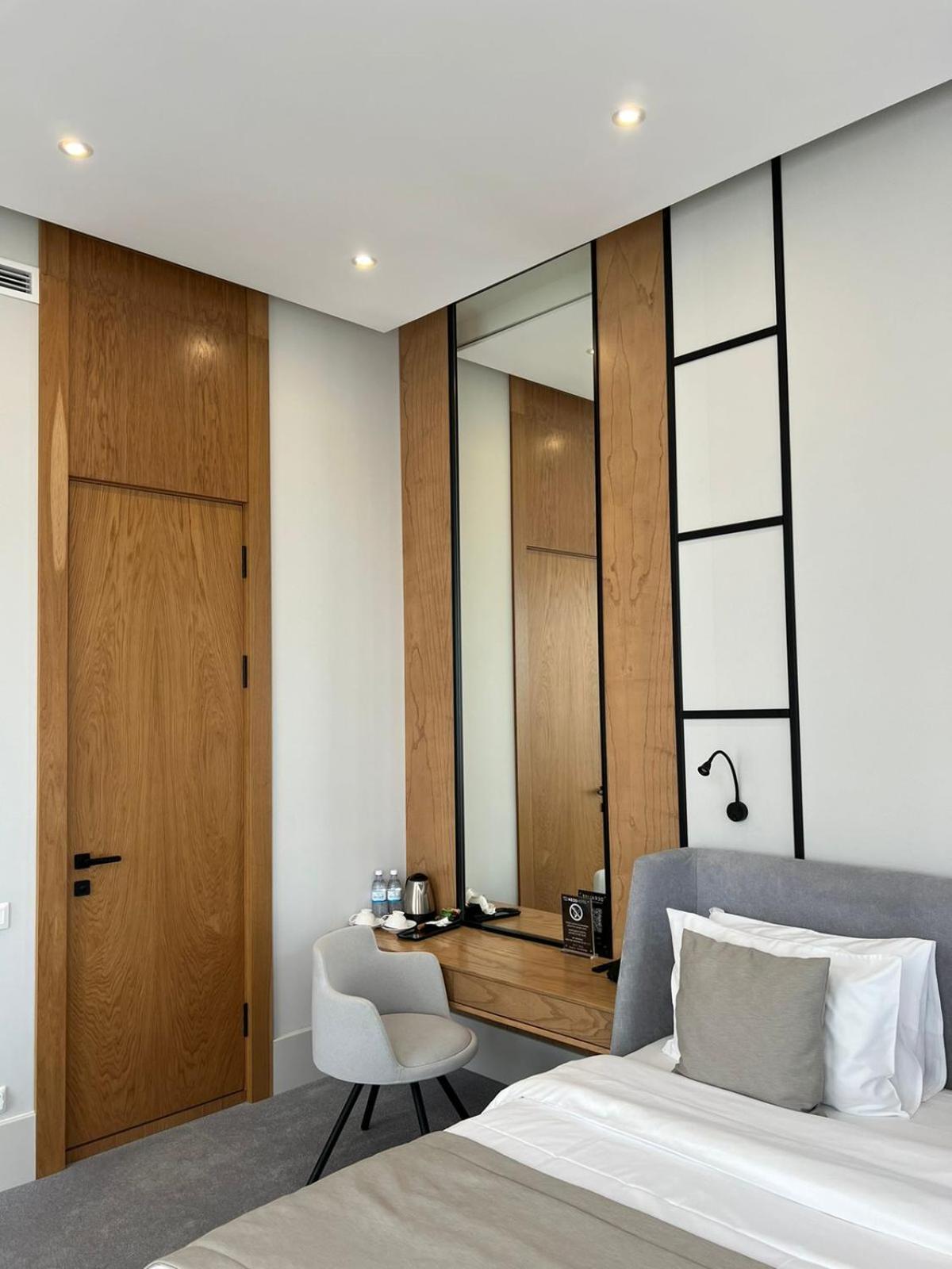 Neos Hotel 阿斯坦纳 外观 照片